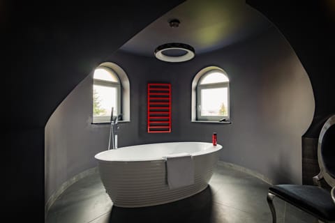 Bathroom, Bath