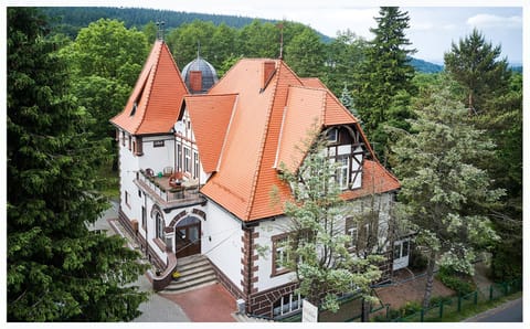 Property building, Bird's eye view, Mountain view