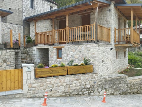 Property building, Balcony/Terrace