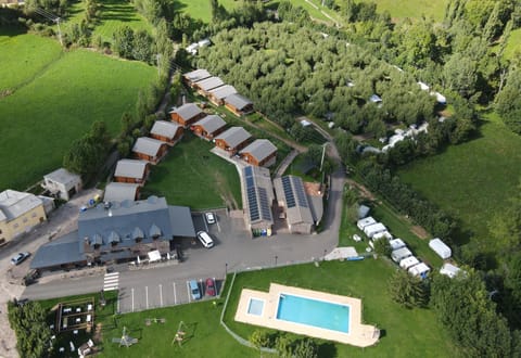 Property building, Restaurant/places to eat, Natural landscape, Bird's eye view, Balcony/Terrace, Swimming pool, Swimming pool