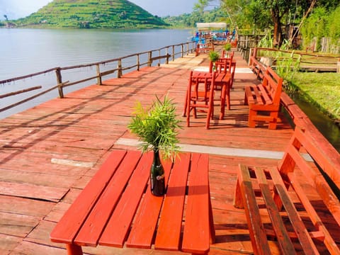 Day, Lake view, Mountain view