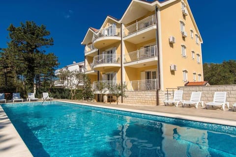 Summer, Swimming pool