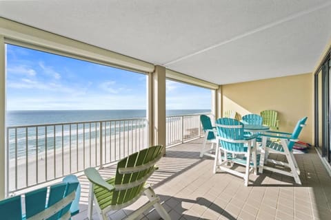 Day, Balcony/Terrace, Seating area, Beach, Sea view