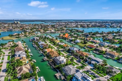 Sunshine Dock House in Marco Island