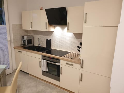 Casa Marisa, 40 metri dalla spiaggia Apartment in Vallecrosia
