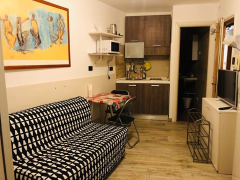 Monolocale centro citta' con vista sulle montagne Apartment in Sauze d'Oulx