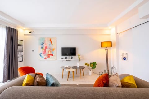 Communal lounge/ TV room, TV and multimedia, Living room, Seating area