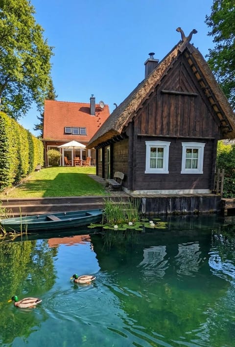 Property building, Natural landscape, Garden, Garden view