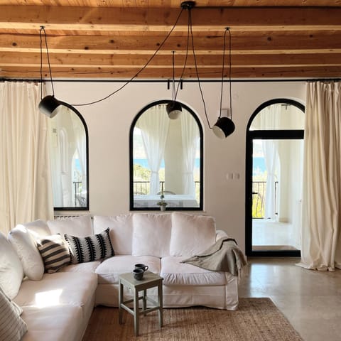 Island House Osljak House in Šibenik-Knin County, Croatia