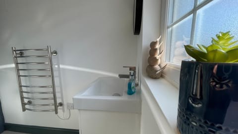 The Aylestone - Leicester City 2 Bed Top Floor Apartment , Free Parking by YO ROOM! Apartment in Leicester