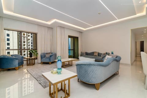 USMANS 4BDRM JBR Sadaf Next to Ritz Carlton Walk Daily Housekeeping JBR Apartment in Dubai