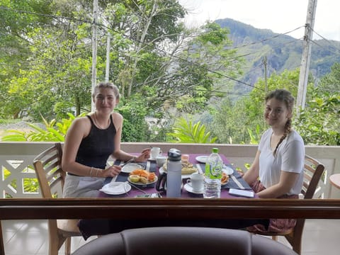 Day, People, Natural landscape, View (from property/room), Balcony/Terrace, Food and drinks, Dining area, Food, Guests, Mountain view, Drinks, Alcoholic drinks, group of guests