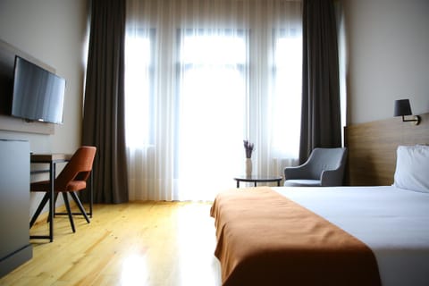 TV and multimedia, Balcony/Terrace, Bedroom, hair dresser
