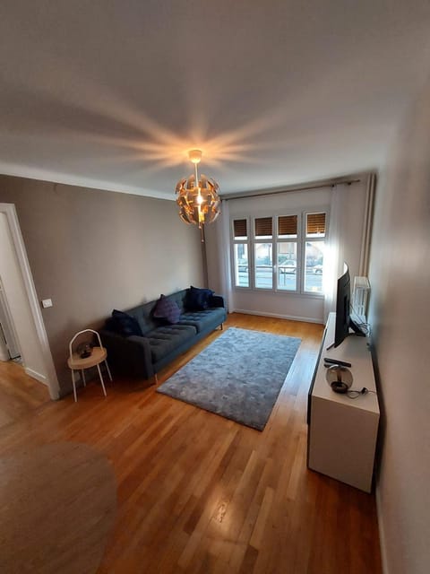 Bel appartement 2 pièces, sortie de métro ligne 8 Apartment in Charenton-le-Pont