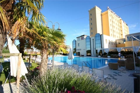 Facade/entrance, Swimming pool, Swimming pool