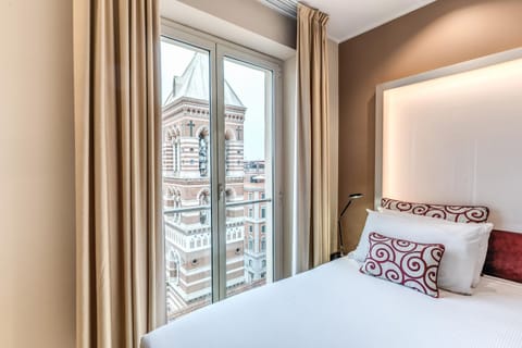 Bed, Bedroom, City view
