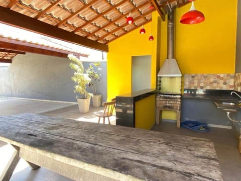 Casa amarela 2km de Geribá-Buzios House in Armacao dos Buzios