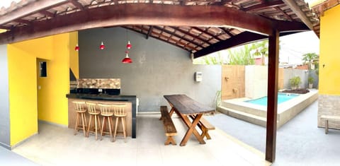 Casa amarela 2km de Geribá-Buzios House in Armacao dos Buzios