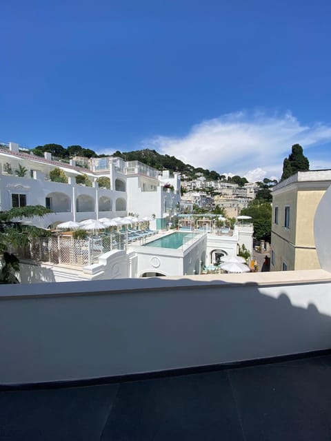 Top Central Suite Apartment in Marina Grande