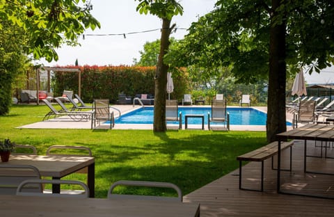 Garden, Swimming pool