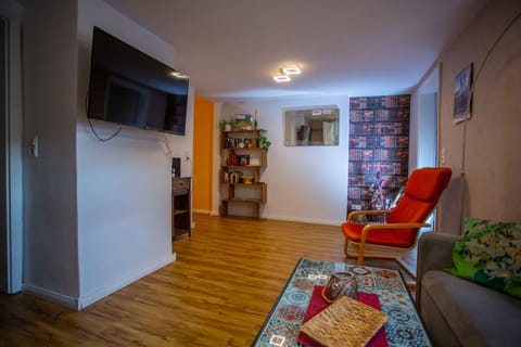 TV and multimedia, Living room, Seating area, Facility for disabled guests