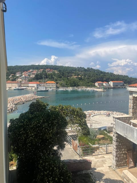 Gallery for two, near the beach and the center of Jelsa Apartment in Dubrovnik-Neretva County