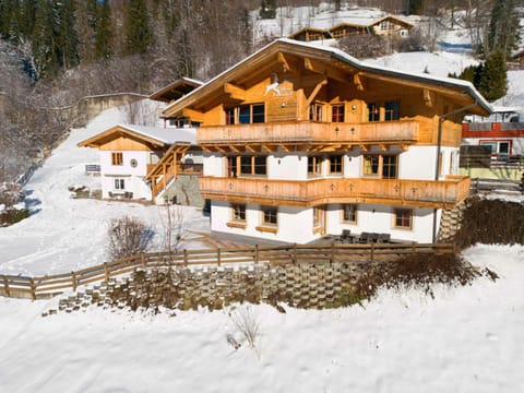 Property building, Winter