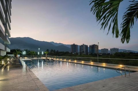 Swimming pool, Swimming pool