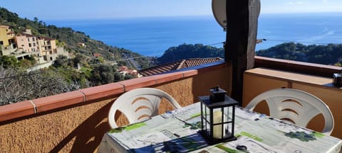 AMORE A PRIMA VISTA !! Mortola Apartment in Liguria