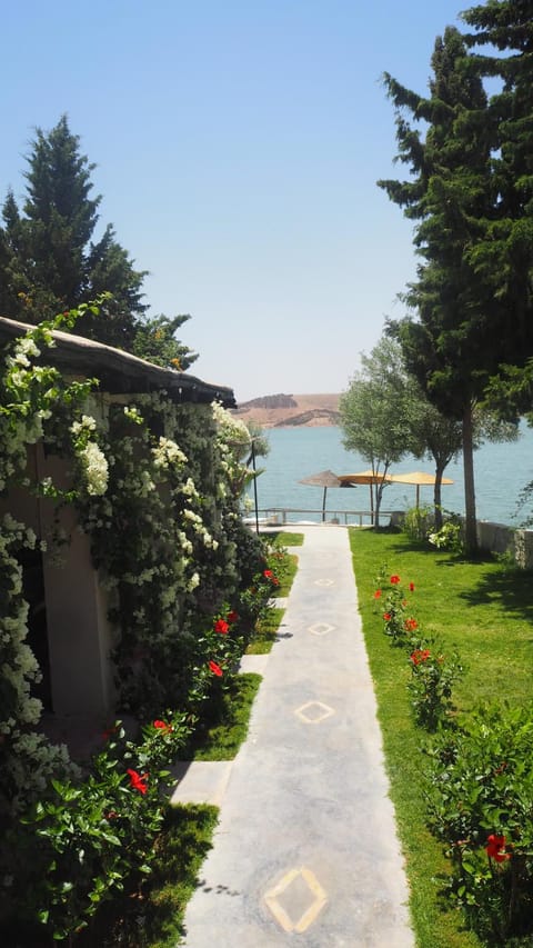 Garden, Lake view