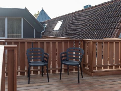 Property building, Balcony/Terrace