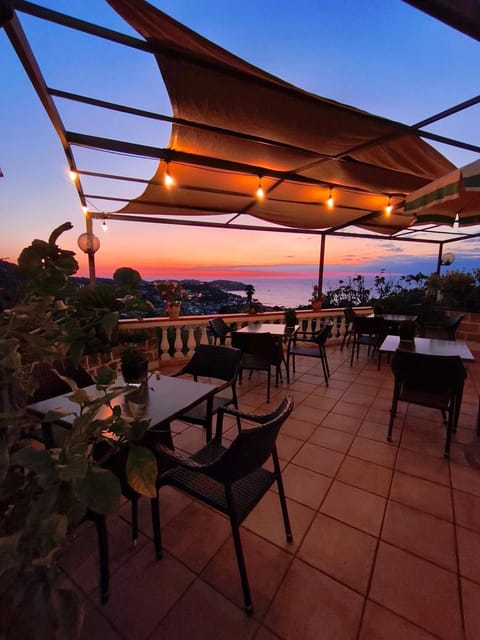 View (from property/room), Balcony/Terrace, Sea view, Sunset