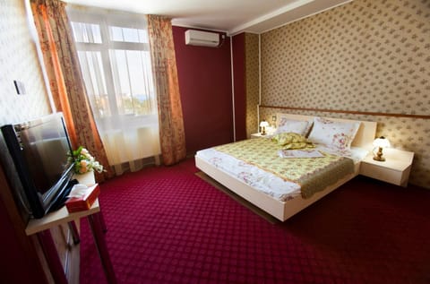 Day, Photo of the whole room