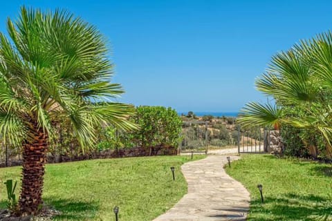 Villetta Lutturai House in Sardinia