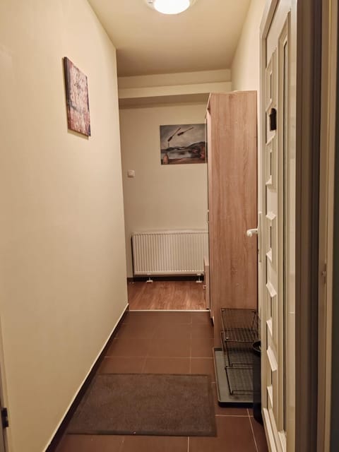 Cozy green house (free parking spot) Apartment in Belgrade