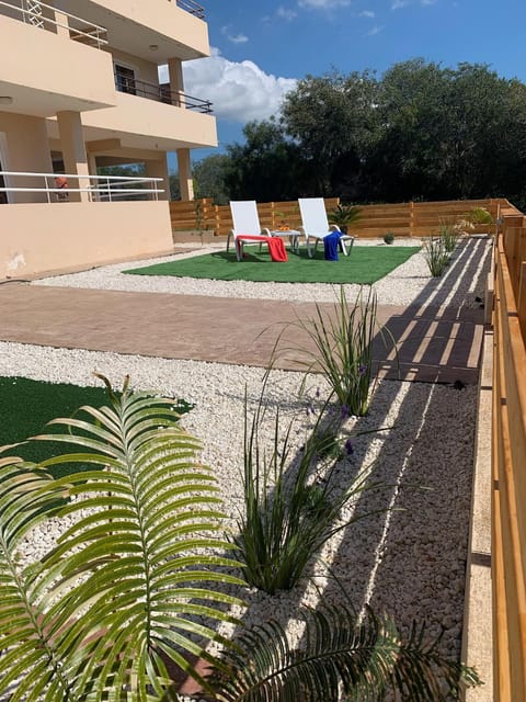 Garden, Garden view, Garden view
