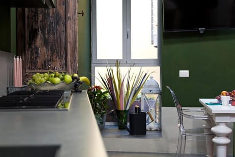 TV and multimedia, Kitchen or kitchenette, Dining area