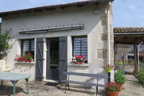 Property building, Balcony/Terrace