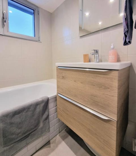 Villa Manoca Bed and Breakfast in Île-de-France