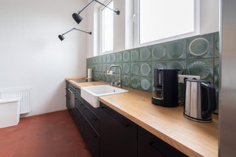 Coffee/tea facilities, Kitchen or kitchenette