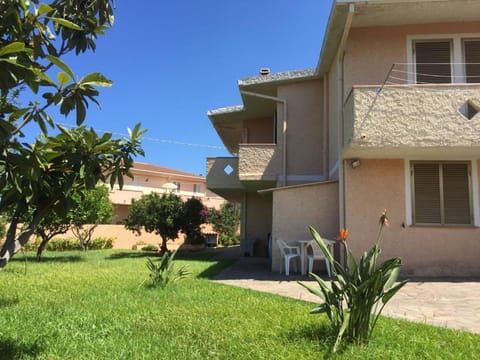 Property building, Garden