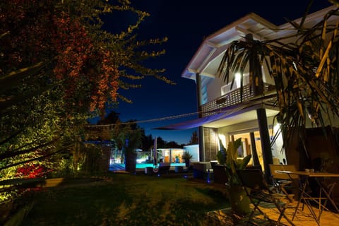 Property building, Facade/entrance, Night, Garden view
