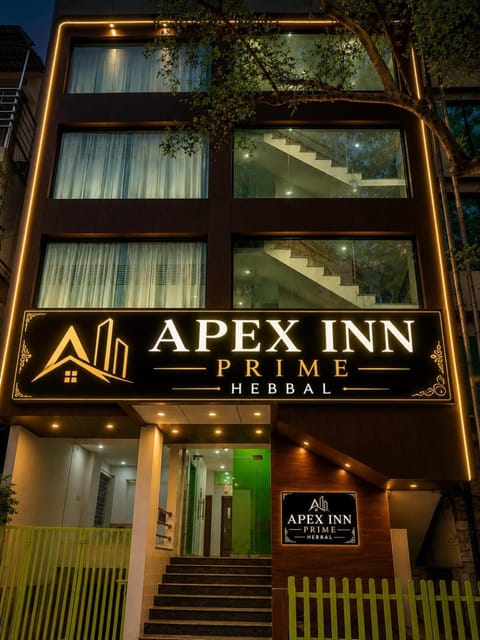 Property building, Facade/entrance, Property logo or sign