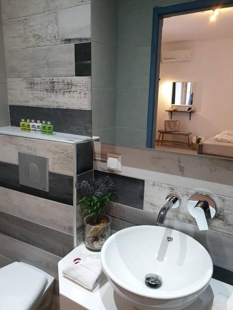 V-Suites 2 Apartment in Thasos