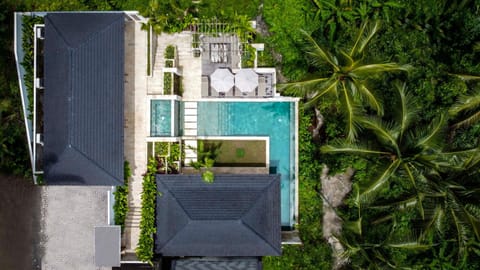 Property building, Bird's eye view, Garden, Garden view, Pool view, Swimming pool