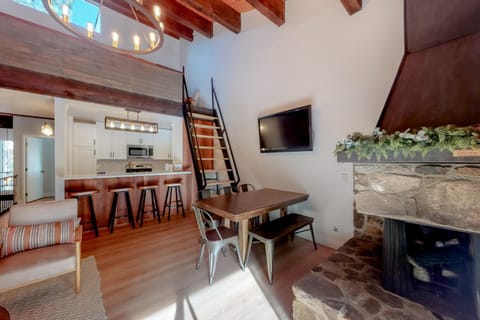 Kingswood Village 2 Apartment in Tahoe Vista