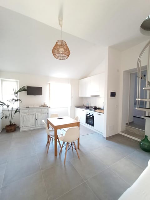 Ca' Du Marchin, Noli. Apartment in Noli