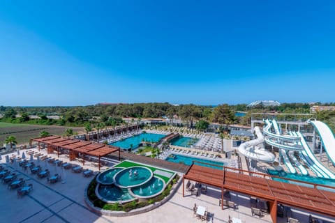 Garden, Swimming pool