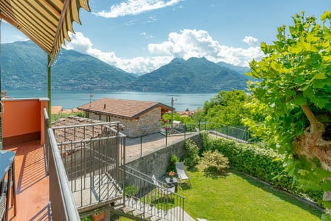 Panorama Lake Como Wi-Fi Parking Free Apartment in Province of Lecco