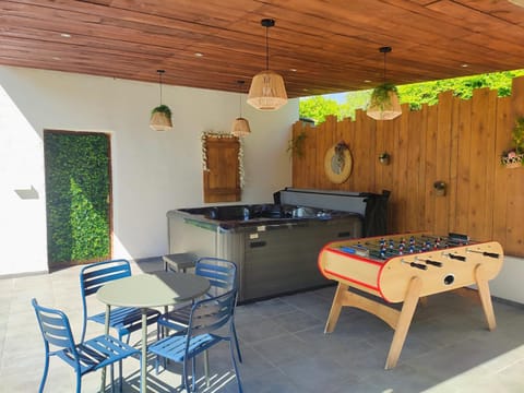 Villa A CASA DI FICU à 14kms d'Ajaccio et des plages avec Piscine Jacuzzi Pétanque Sans vis à vis Villa in Corsica